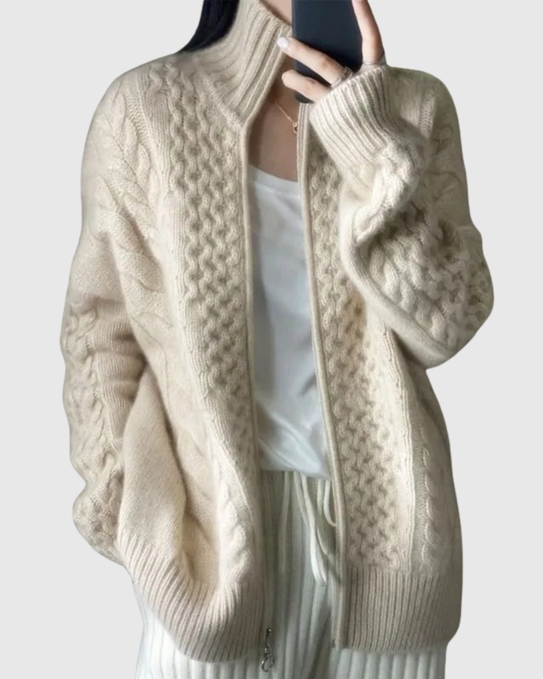 EVARINE | CABLE-KNIT CARDIGAN