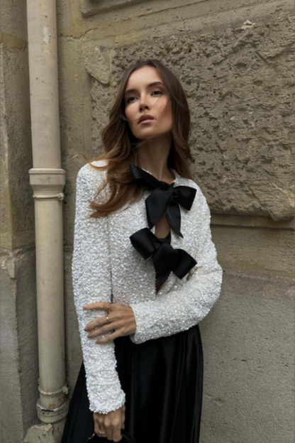 ANWEN | CHIC BLOUSE WITH BOW DETAIL