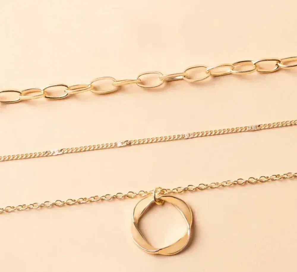 ELEGANT LAYERED GOLD CHAIN & PENDANT NECKLACE